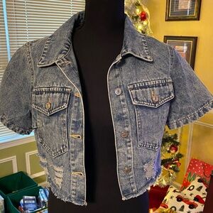 Denim Cropped Jacket with Short Sleeves